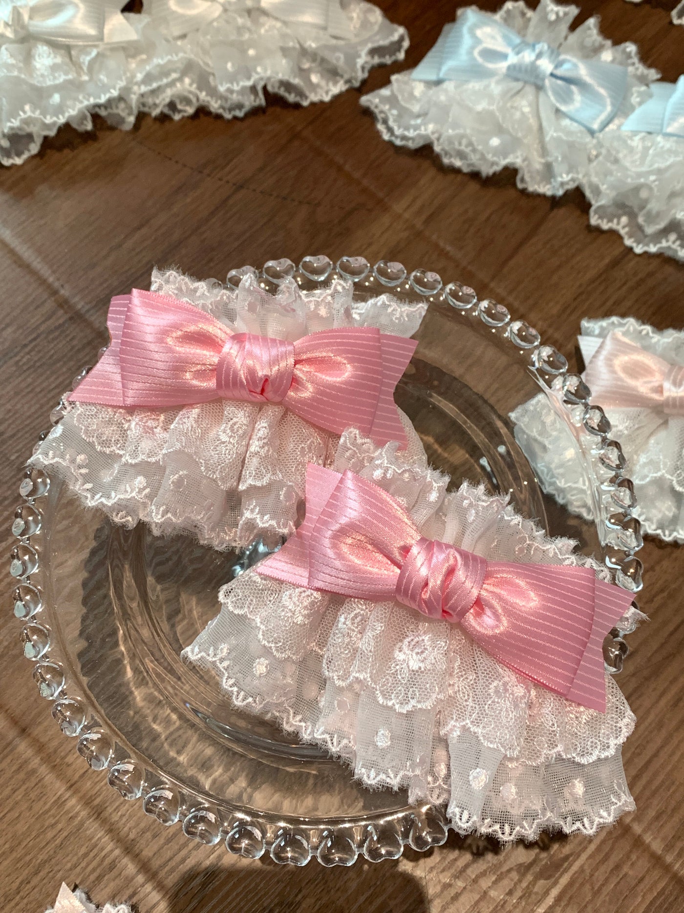 roji roji - Strawberry Angel - Lace Wrist Cuffs