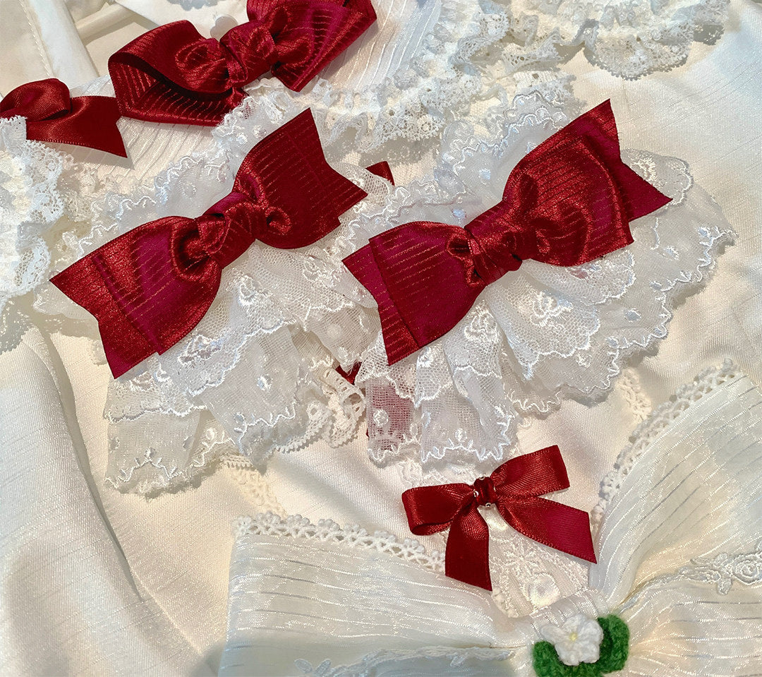 roji roji - Strawberry Angel - Lace Wrist Cuffs