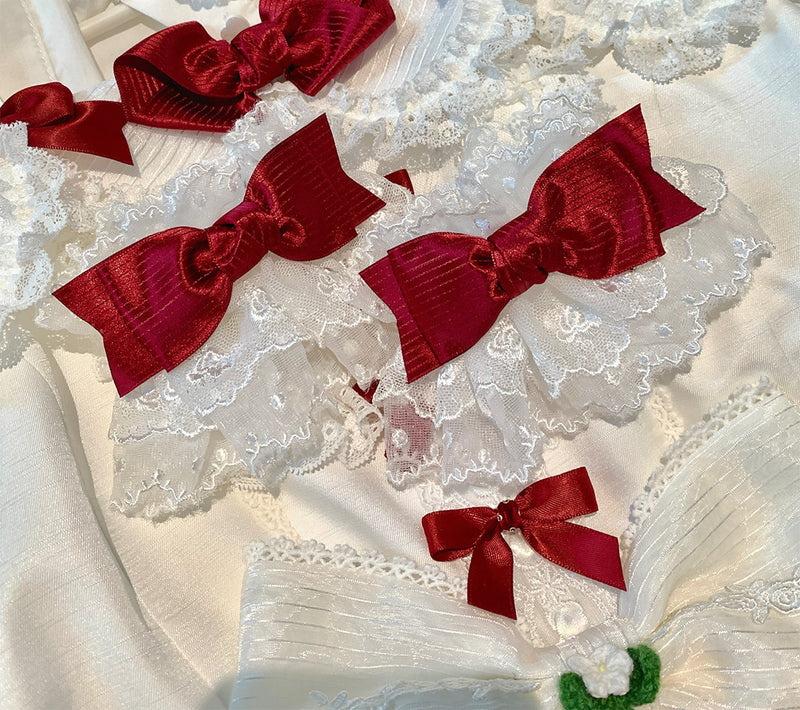 roji roji - Strawberry Angel - Lace Wrist Cuffs