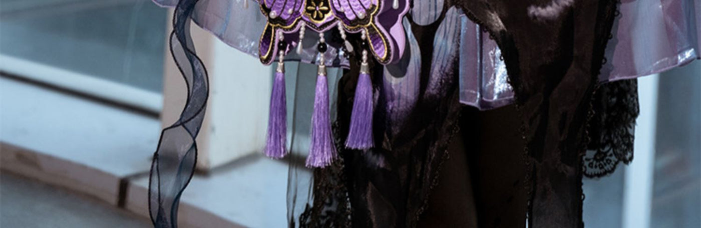 LovelyLota - Butterfly Embroidery - Pearl-Trimmed Handbag