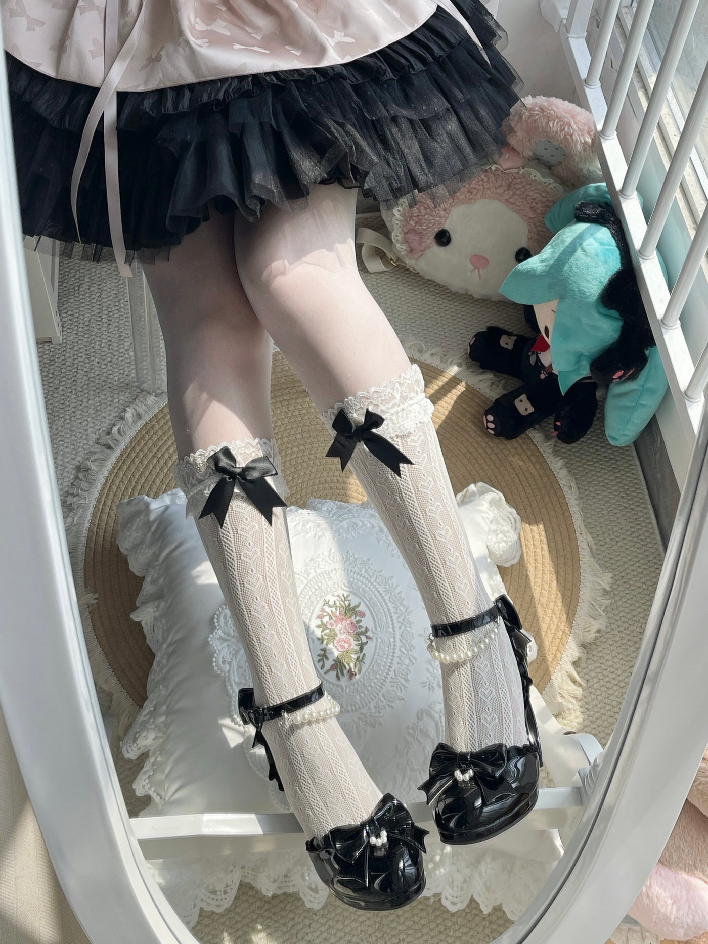 Fantasy Doll - Sweet Lolita Bow Lace Socks - Milk white calf socks