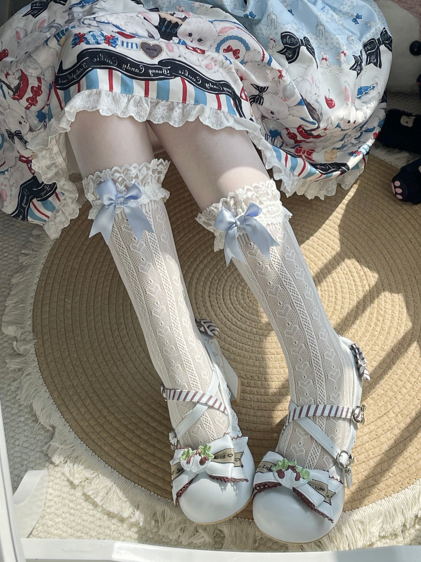 Fantasy Doll - Sweet Lolita Bow Lace Socks - Milk white calf socks