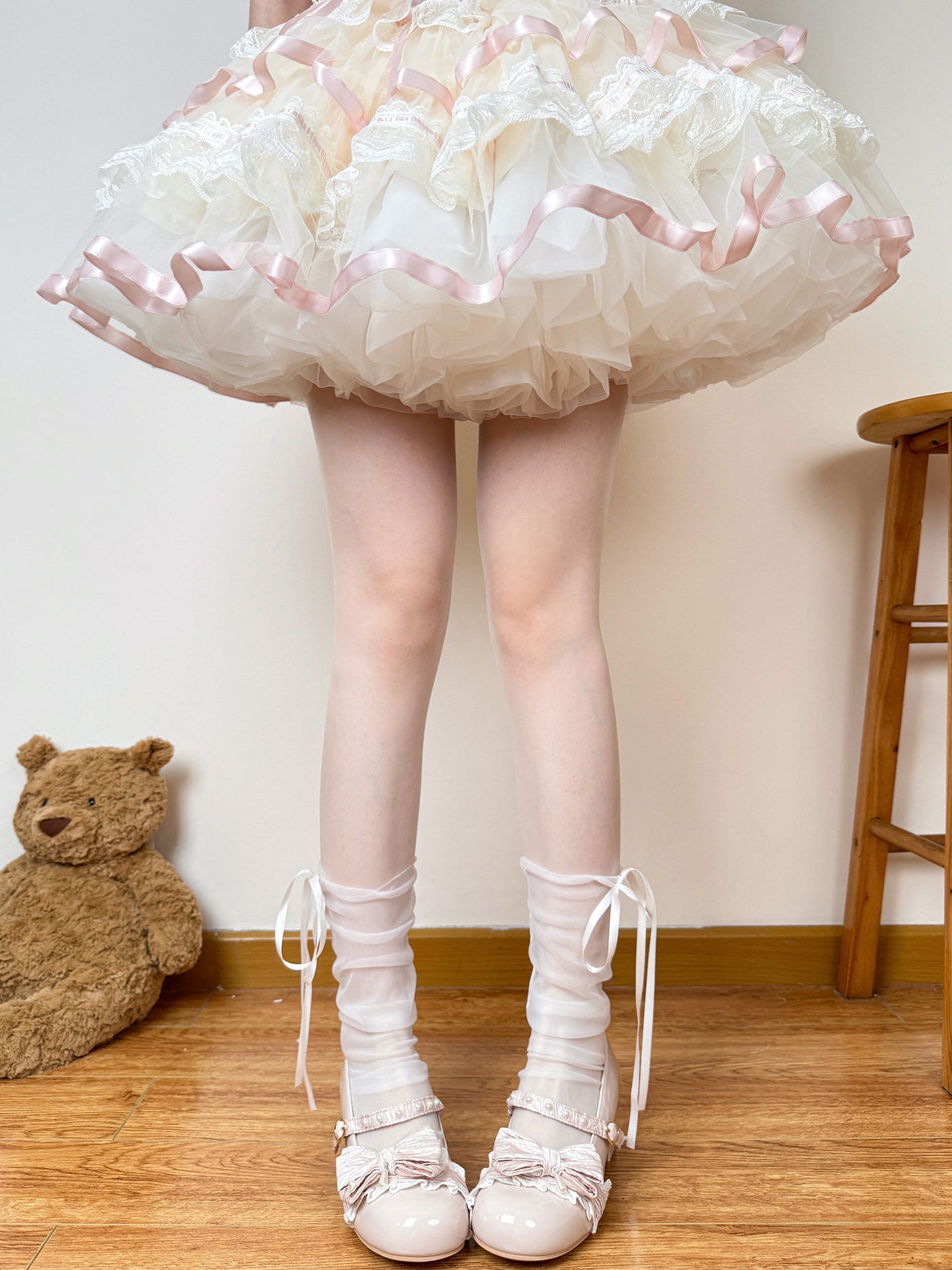 Chubby Bear Tales - Ballet Ribbon - Sheer Mid-Calf Socks