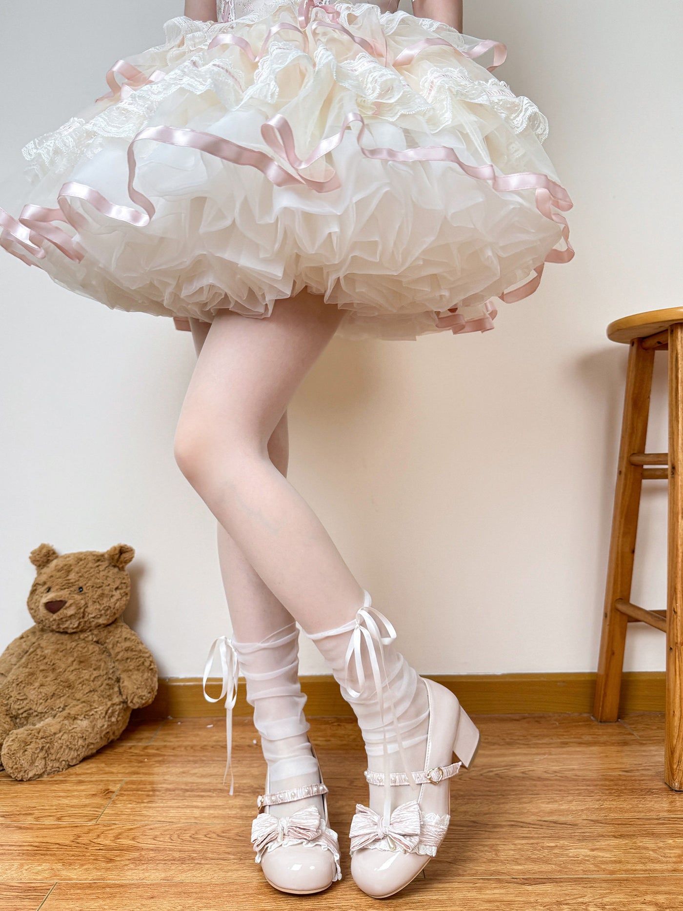 Chubby Bear Tales - Ballet Ribbon - Sheer Mid-Calf Socks