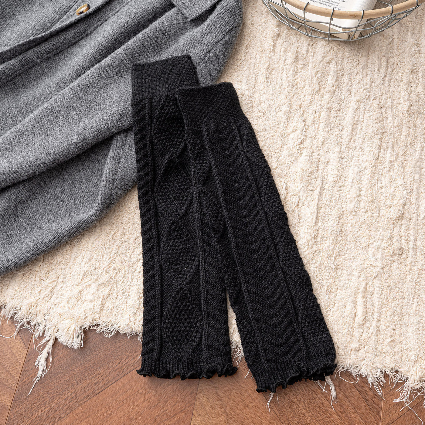 Floral Milk Cat - Cable Knit - 40 cm Leg Warmers