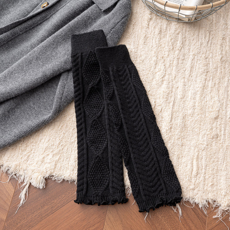 Floral Milk Cat - Cable Knit - 40 cm Leg Warmers