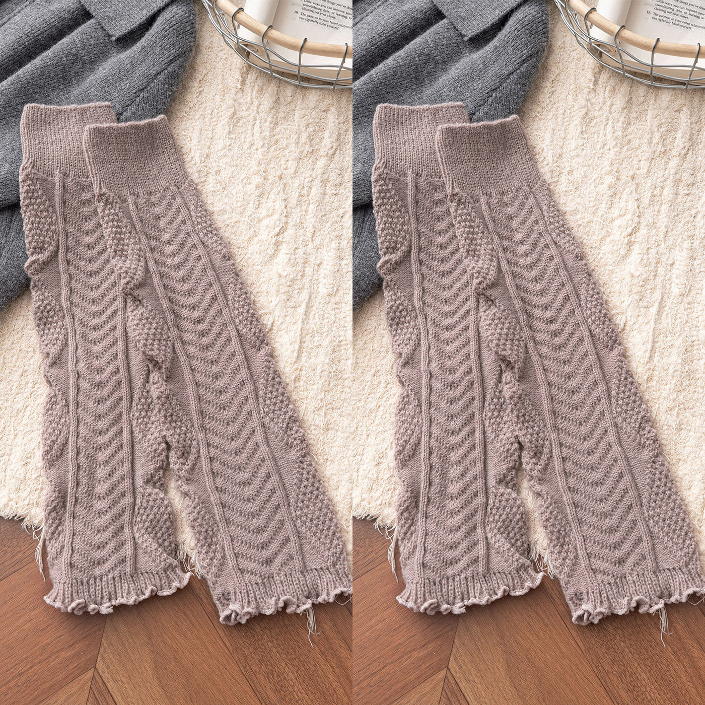 Floral Milk Cat - Cable Knit - 40 cm Leg Warmers