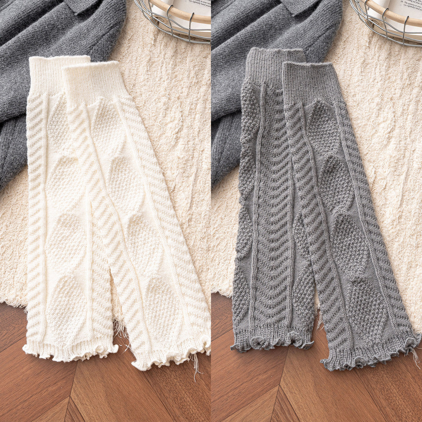 Floral Milk Cat - Cable Knit - 40 cm Leg Warmers