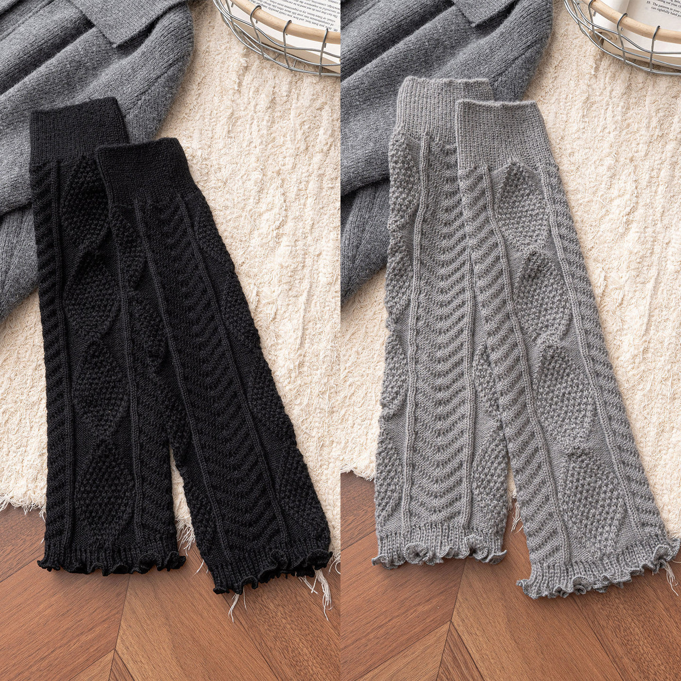 Floral Milk Cat - Cable Knit - 40 cm Leg Warmers