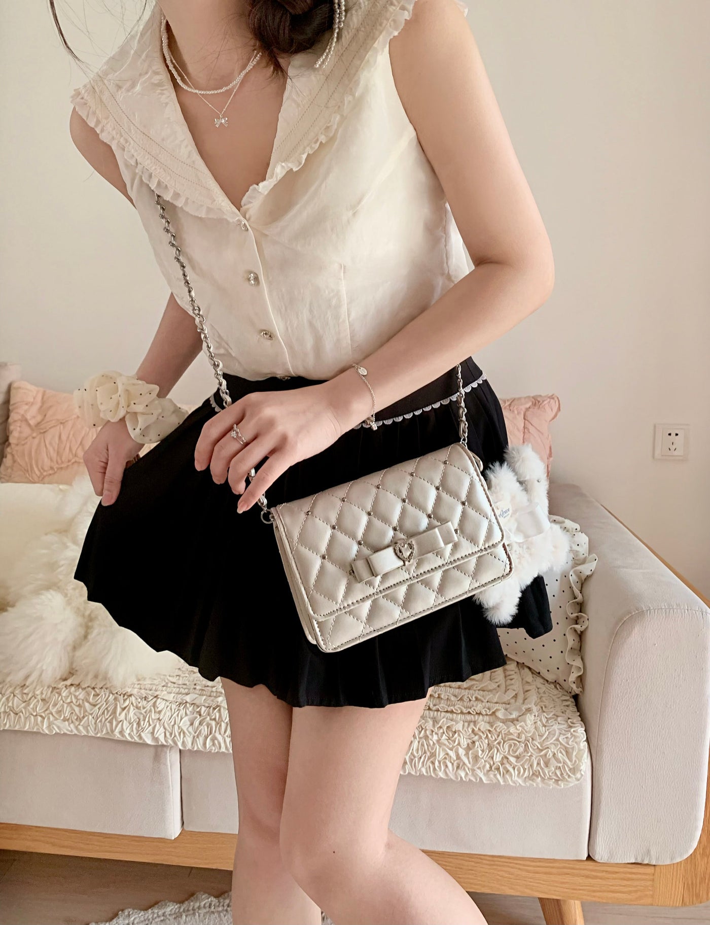 BabyFaceGirl - Heart Flutter - Quilted Bow Chain Bag