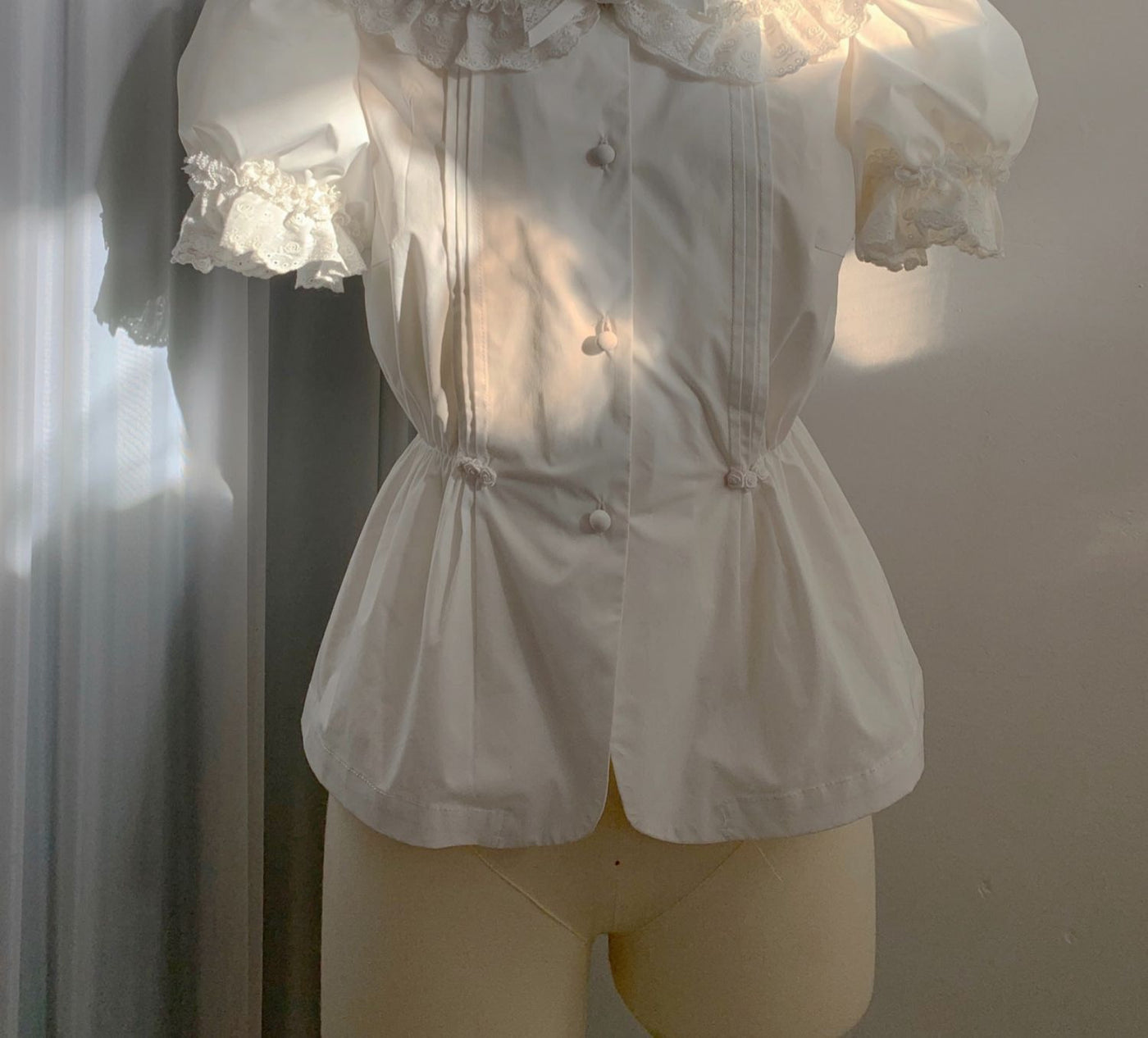 Nololita - Nightingale - Doll-Collar Blouse with Sleeve, Bow Tie and Lace Sock Options