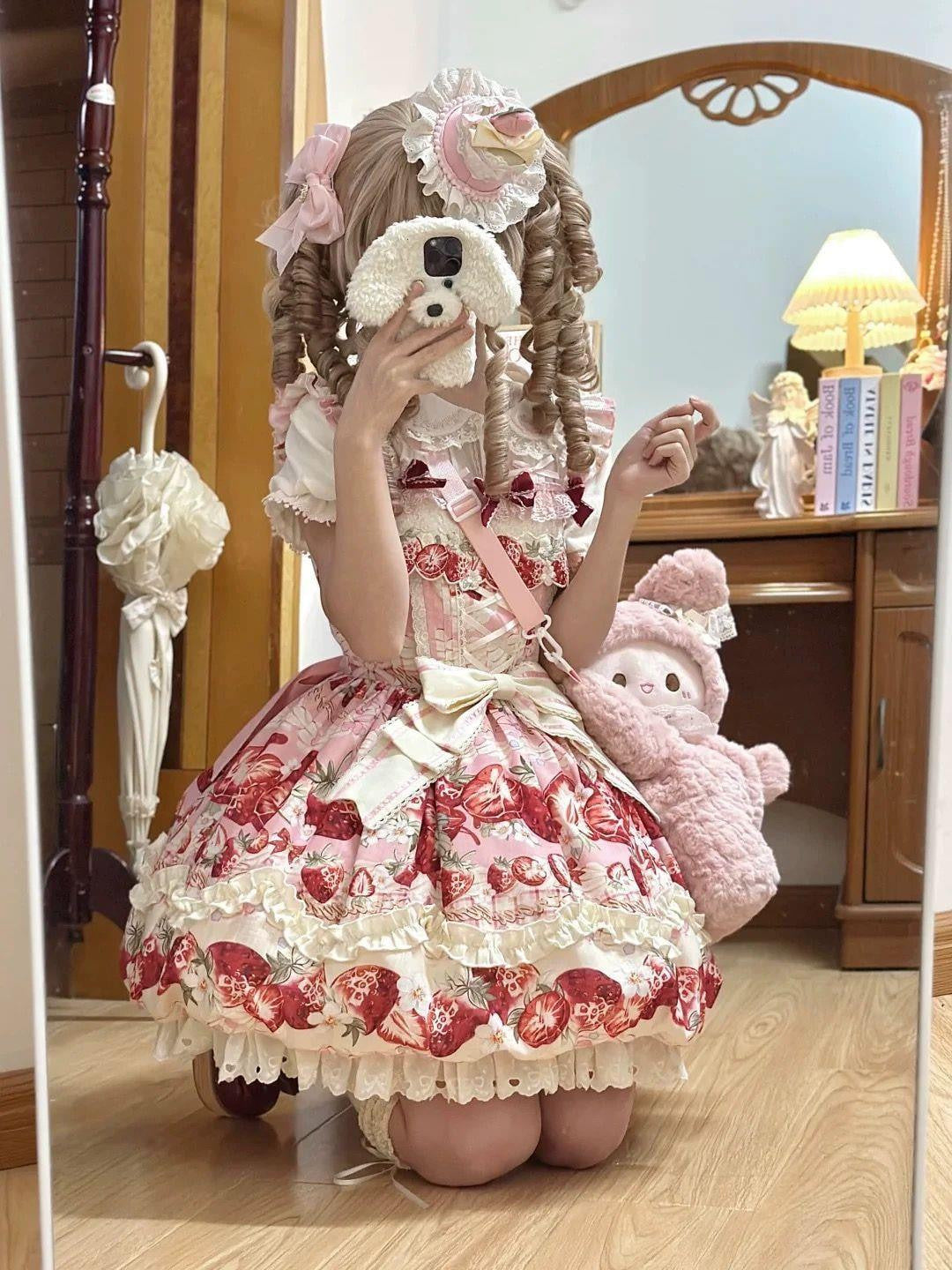 Sweetheart Dream Machine - Strawberry Fantasy Melody - Pink strawberry-print JSK dress with a large waist bow