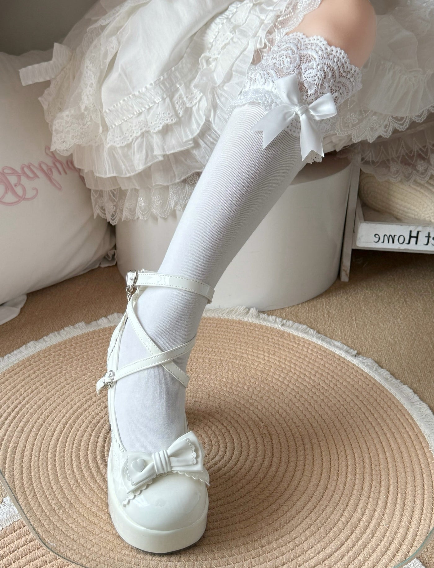 Fantasy Doll - Dream Doll - Wide Lace-Cuff Bow Socks