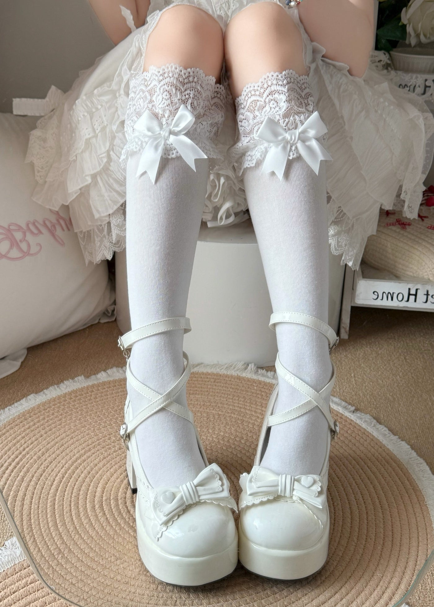 Fantasy Doll - Dream Doll - Wide Lace-Cuff Bow Socks