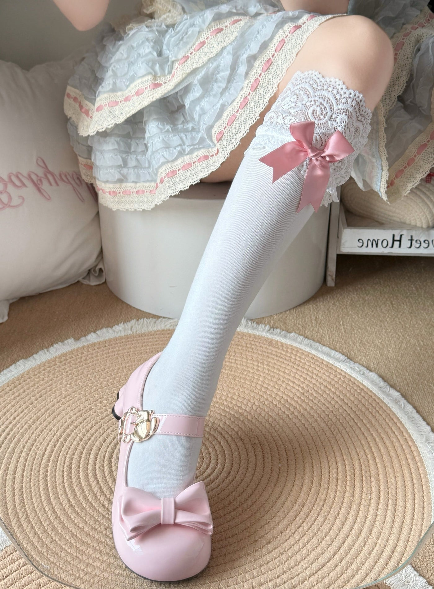 Fantasy Doll - Dream Doll - Wide Lace-Cuff Bow Socks