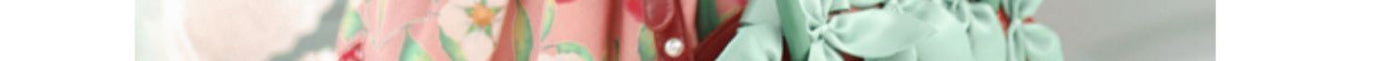 LovelyLota - Little Strawberry - Strawberry-Shaped Handbag with Pearl Studs