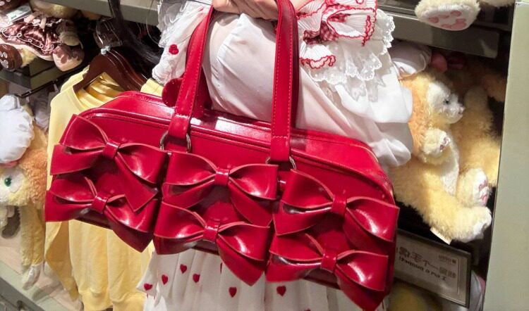 BabyFaceGirl - Sweet Dream - Bow Baguette Bag with Oversized Bow Details