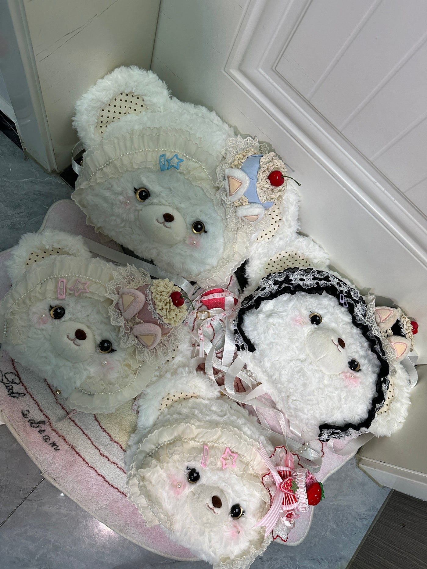 DreamHug Bear - Antique Doll Wall - Plush Doll Bag with selected convertible carry options
