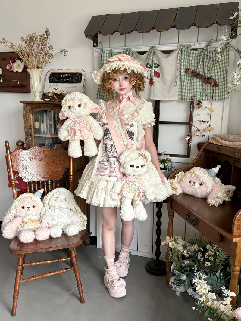 DreamHug Bear - Antique Doll Wall - Plush Doll Bag with selected convertible carry options