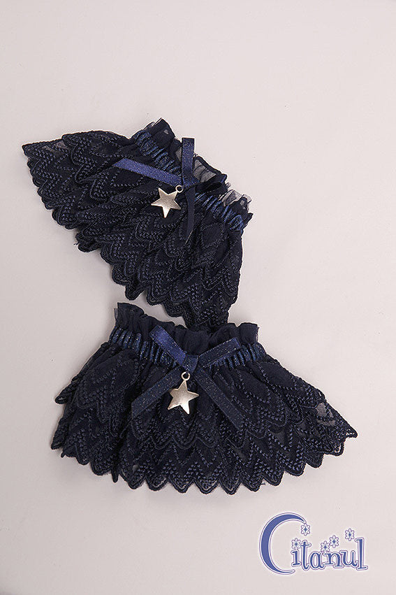Krad Lanrete - Kitty's Illuson - Lace Wrist Cuffs with Star Charms