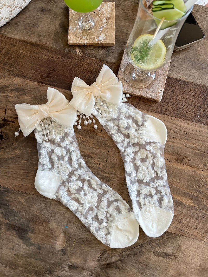 LolitaFetch Essentials Pearl Ruffle Side Big Bow Slouch Crew Socks - image 6