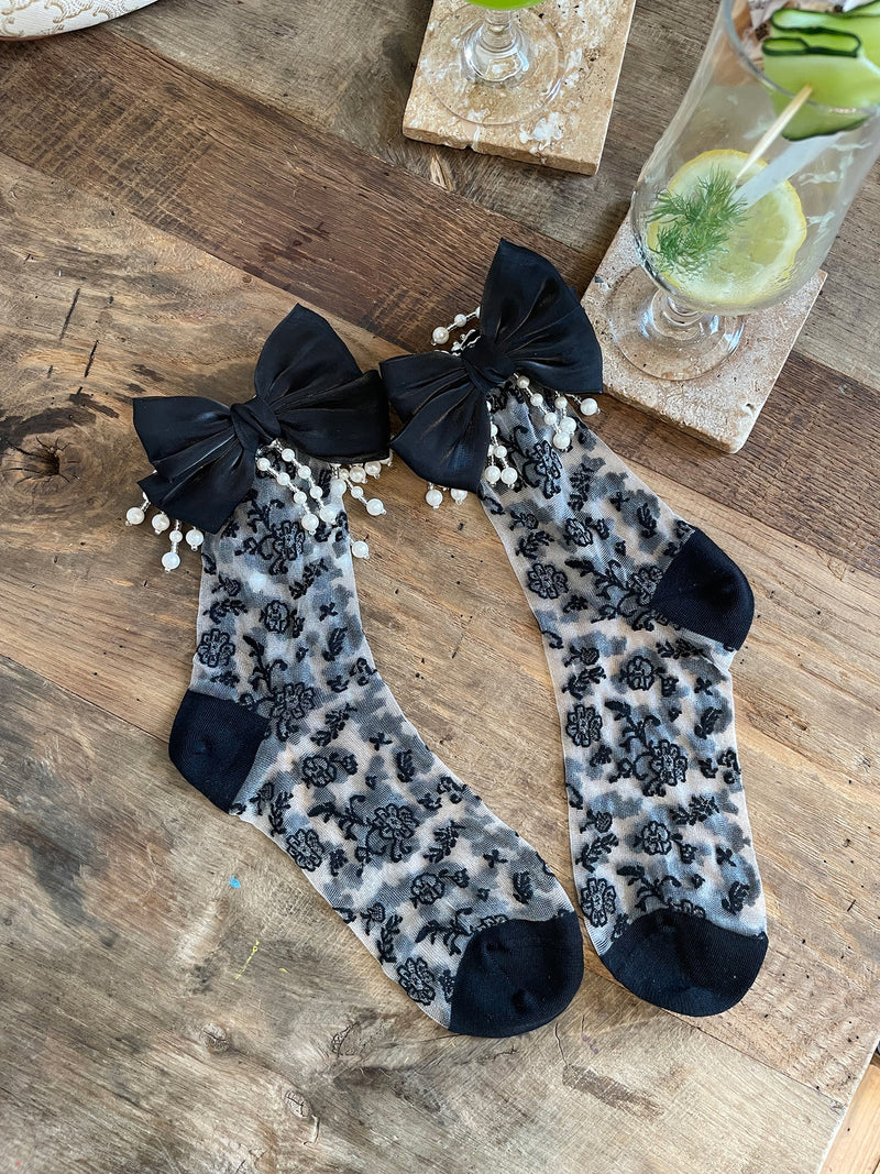 LolitaFetch Essentials Pearl Ruffle Side Big Bow Slouch Crew Socks - image 8