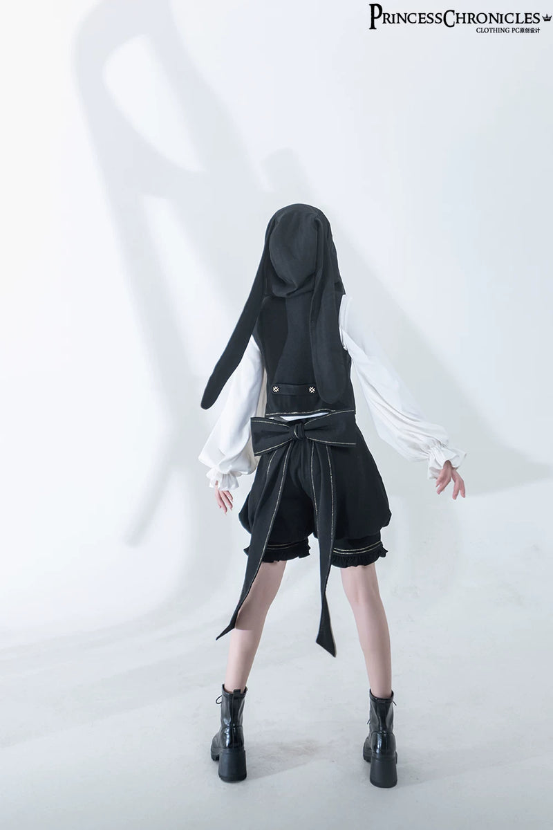 Princess Chronicles - Desperate Bunny - Ouji Cape, Vest & Shorts - styled outfit photograph 5