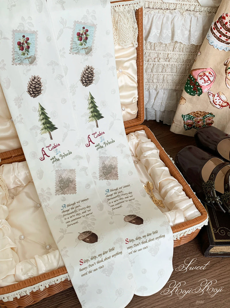 Pinecones and Acorns - original supplier photograph