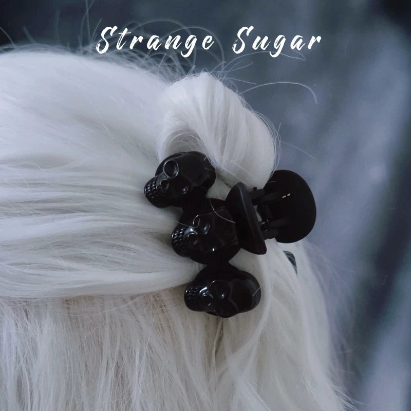 Skull and Bat Wing Claw Clips by Strange Sugar - product view 5